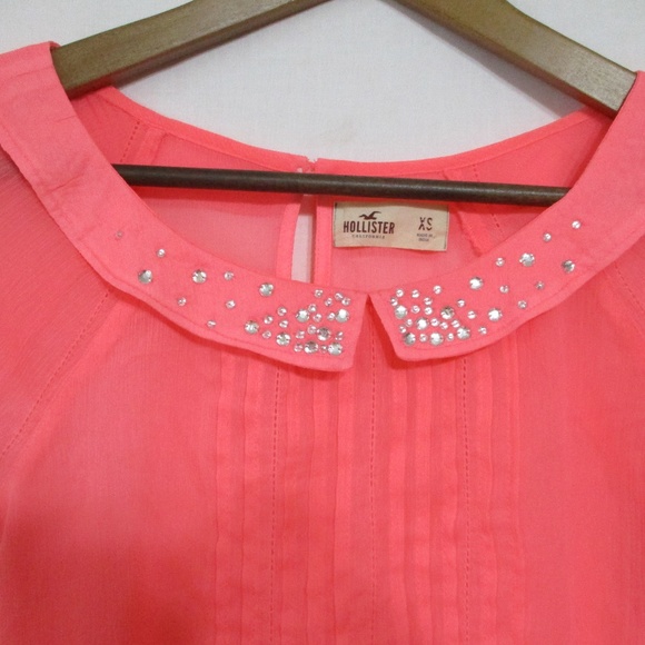 Hollister Sheer Top - Picture 2 of 4